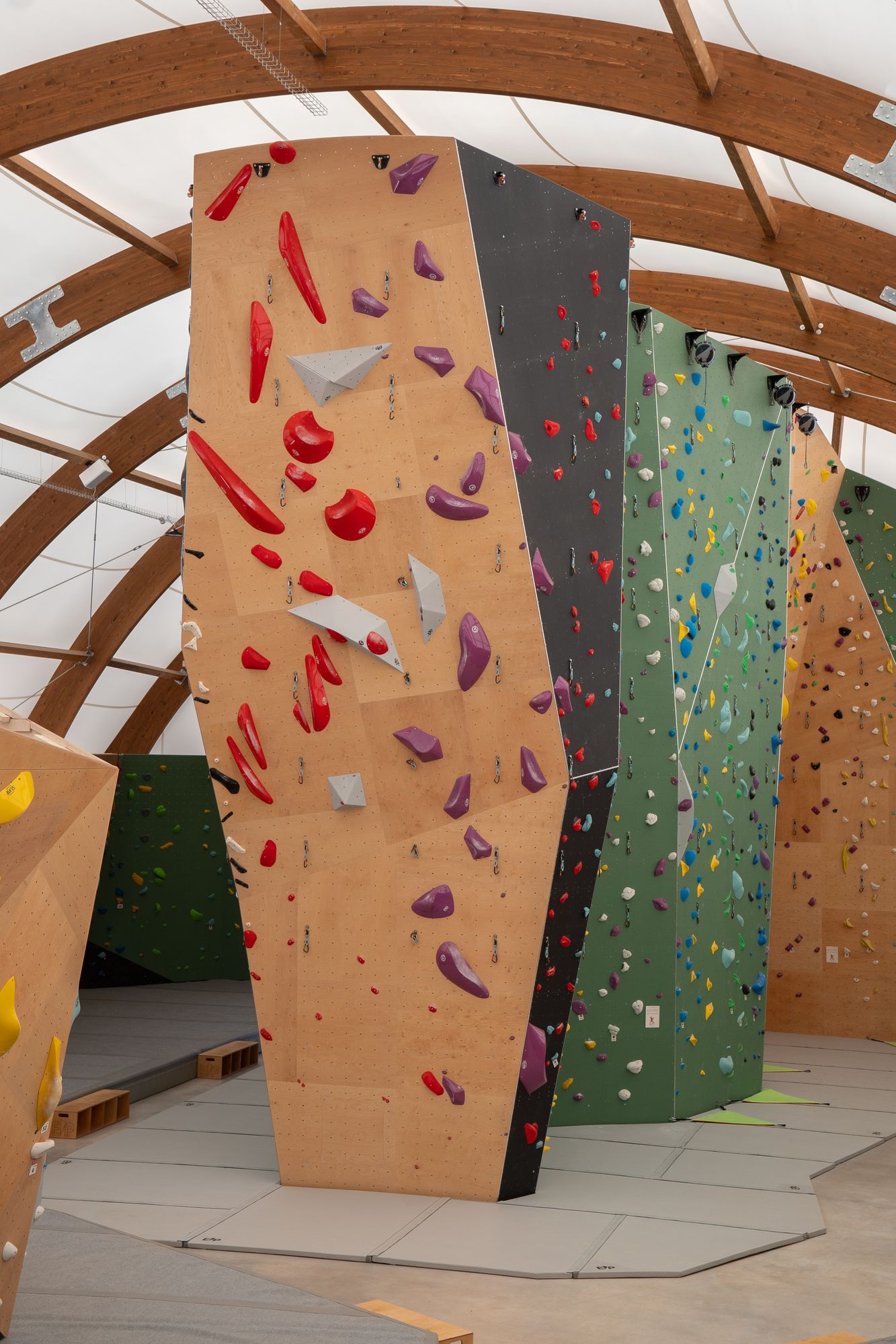 Les volumes du mur de bloc dessinés par EP Climbing